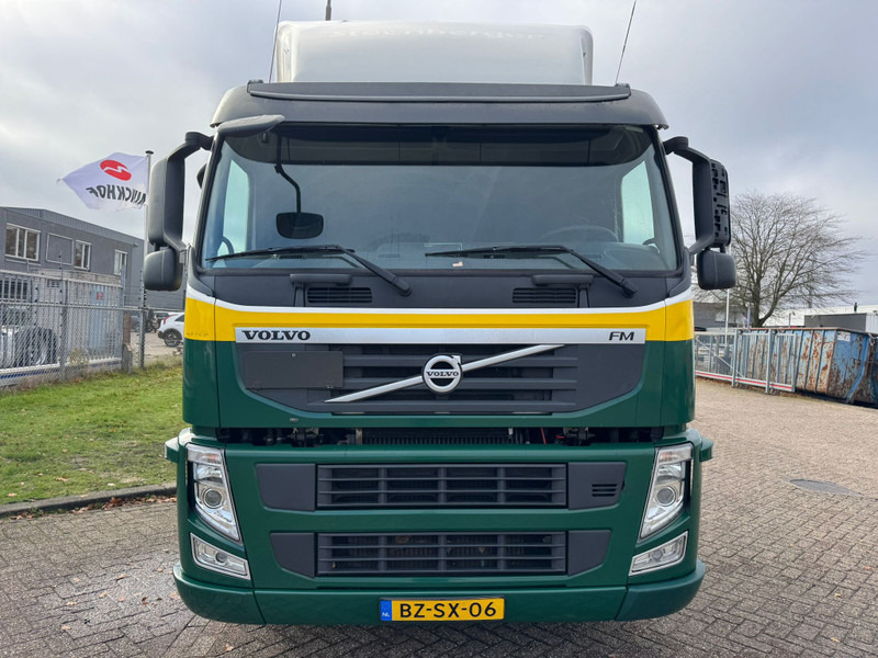 Volvo FM 330 / I-Shift / Euro 5 / TUV: 6-2025 / NL Truck - Tractor: foto 5 Volvo FM 330 / I-Shift / Euro 5 / TUV: 6-2025 / NL Truck - Tractor: foto 5