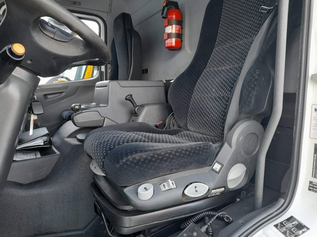Mercedes-Benz Atego - Camião furgão: foto 4 Mercedes-Benz Atego - Camião furgão: foto 4