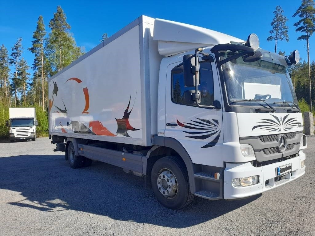 Mercedes-Benz Atego - Camião furgão: foto 3 Mercedes-Benz Atego - Camião furgão: foto 3
