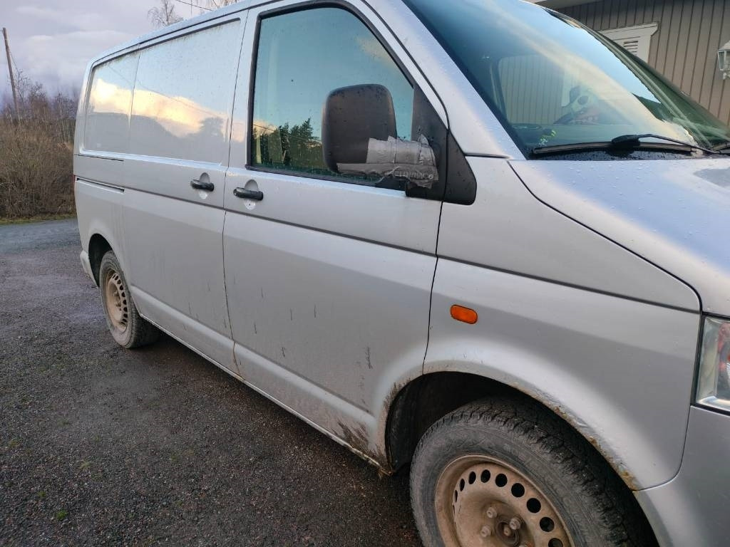 Volkswagen Transporter 1.9 TDI - Furgão compacto: foto 3 Volkswagen Transporter 1.9 TDI - Furgão compacto: foto 3