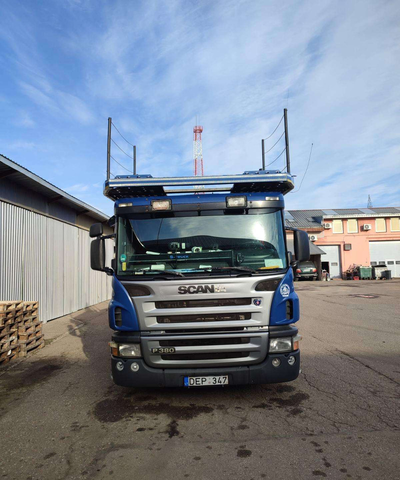 Scania P 380 LB - Camião transporte de veículos: foto 3 Scania P 380 LB - Camião transporte de veículos: foto 3