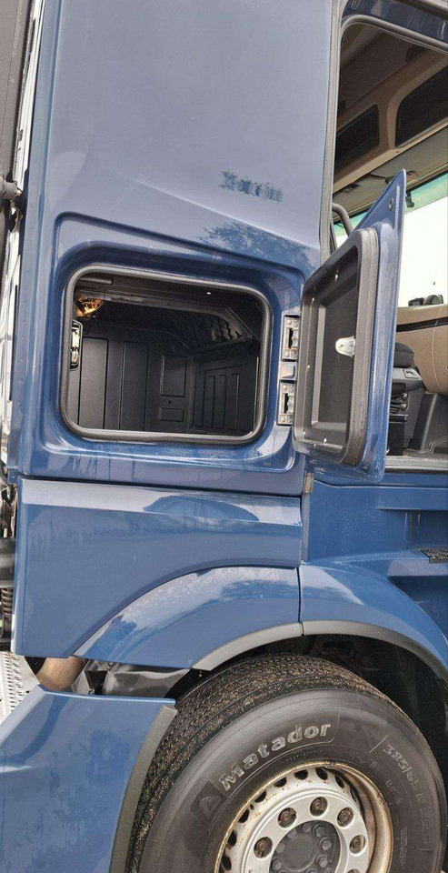 Mercedes-Benz Actros - Tractor: foto 4 Mercedes-Benz Actros - Tractor: foto 4