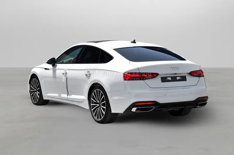 Audi A5 Super sulphur-free RON 95 - Sedan: foto 4 Audi A5 Super sulphur-free RON 95 - Sedan: foto 4