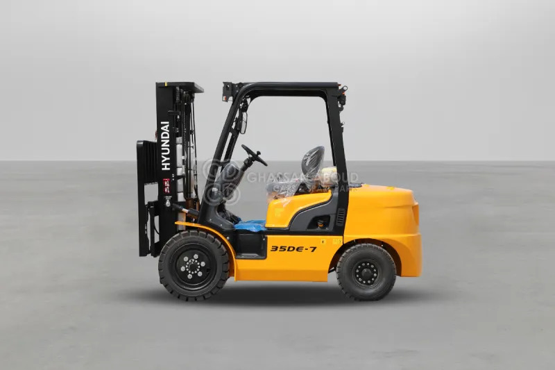 Hyundai Forklift 35DE-7 3.5 TONS DIESEL 3 STAGE - Empilhador a diesel: foto 2 Hyundai Forklift 35DE-7 3.5 TONS DIESEL 3 STAGE - Empilhador a diesel: foto 2