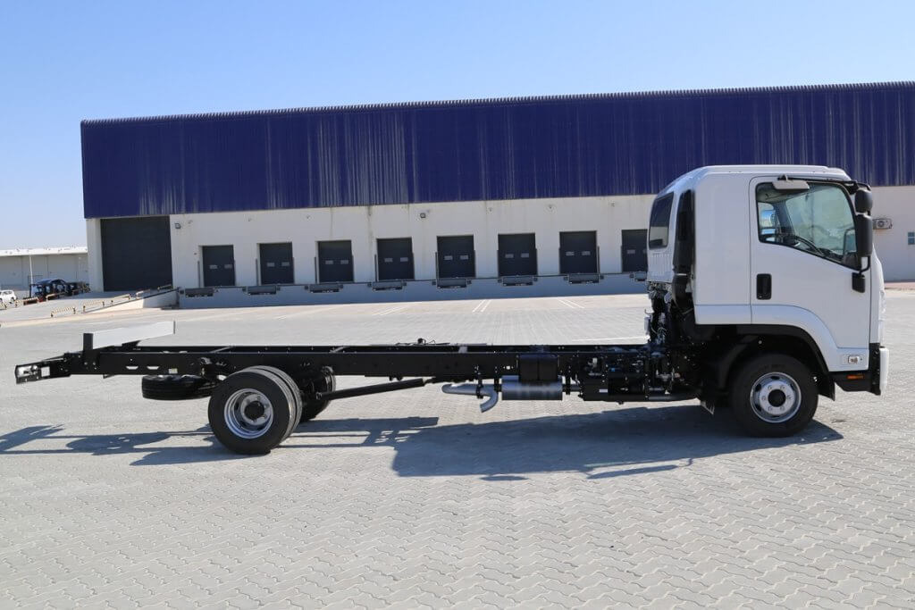 ISUZU FRR – 11 Ton GVW, Payload 7 Ton 4×2 Single Cabin Chassis with AC MY24 - Camião chassi: foto 4 ISUZU FRR – 11 Ton GVW, Payload 7 Ton 4×2 Single Cabin Chassis with AC MY24 - Camião chassi: foto 4