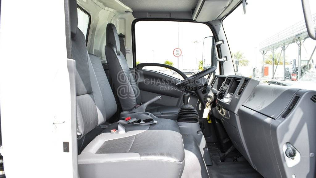 ISUZU NPR 75 DUMP TRUCK - Camião basculante: foto 3 ISUZU NPR 75 DUMP TRUCK - Camião basculante: foto 3