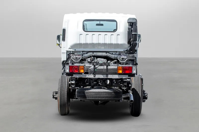 Isuzu NQR 75 4x2 Chassis - Camião chassi: foto 4 Isuzu NQR 75 4x2 Chassis - Camião chassi: foto 4