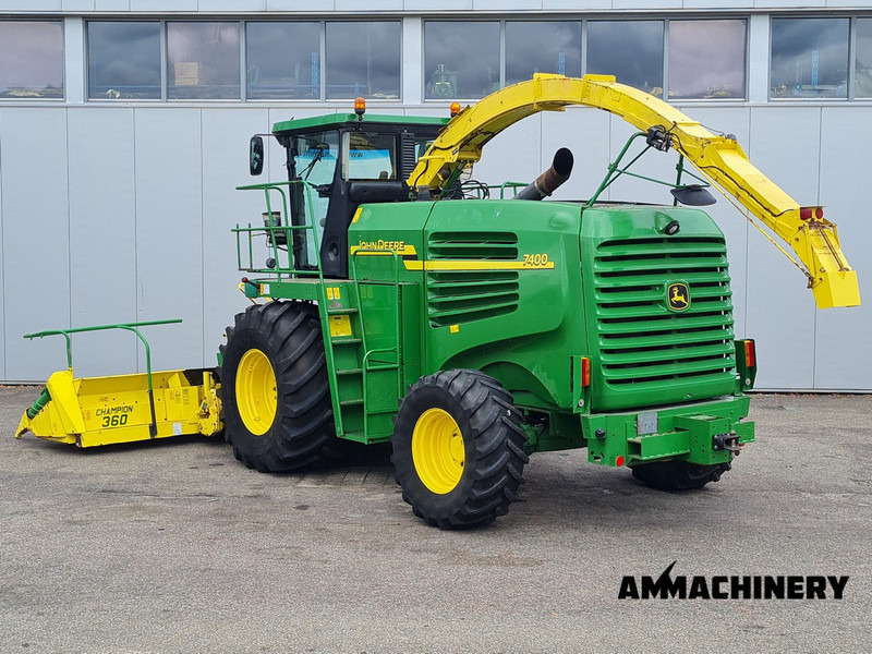 John Deere 7400 forage harvester - Picadora de forragem automotriz: foto 3 John Deere 7400 forage harvester - Picadora de forragem automotriz: foto 3