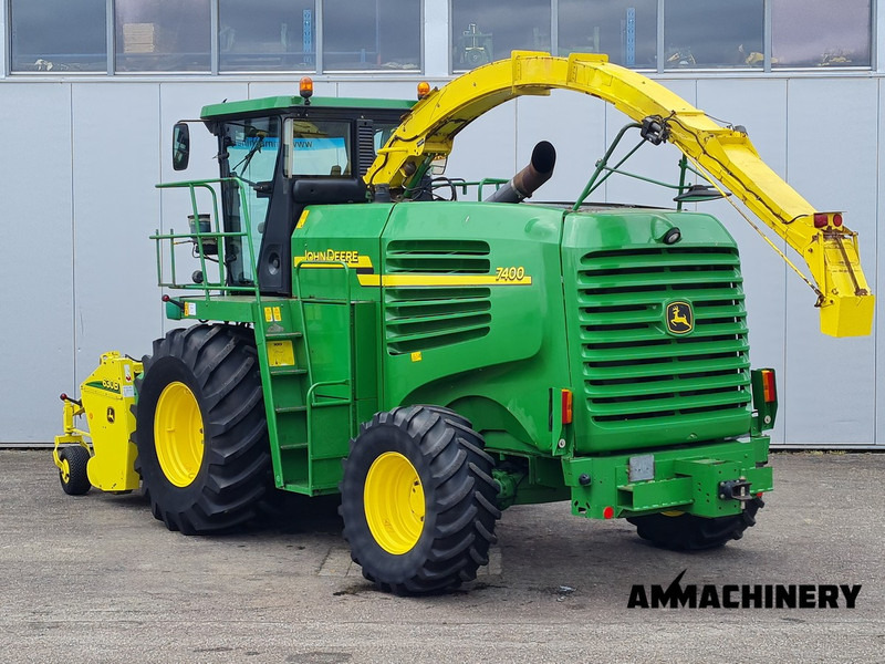 John Deere 7400 forage harvester - Picadora de forragem automotriz: foto 2 John Deere 7400 forage harvester - Picadora de forragem automotriz: foto 2