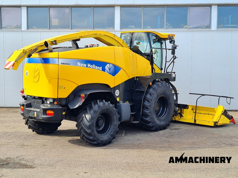 New Holland FR9050 - Picadora de forragem automotriz: foto 5 New Holland FR9050 - Picadora de forragem automotriz: foto 5