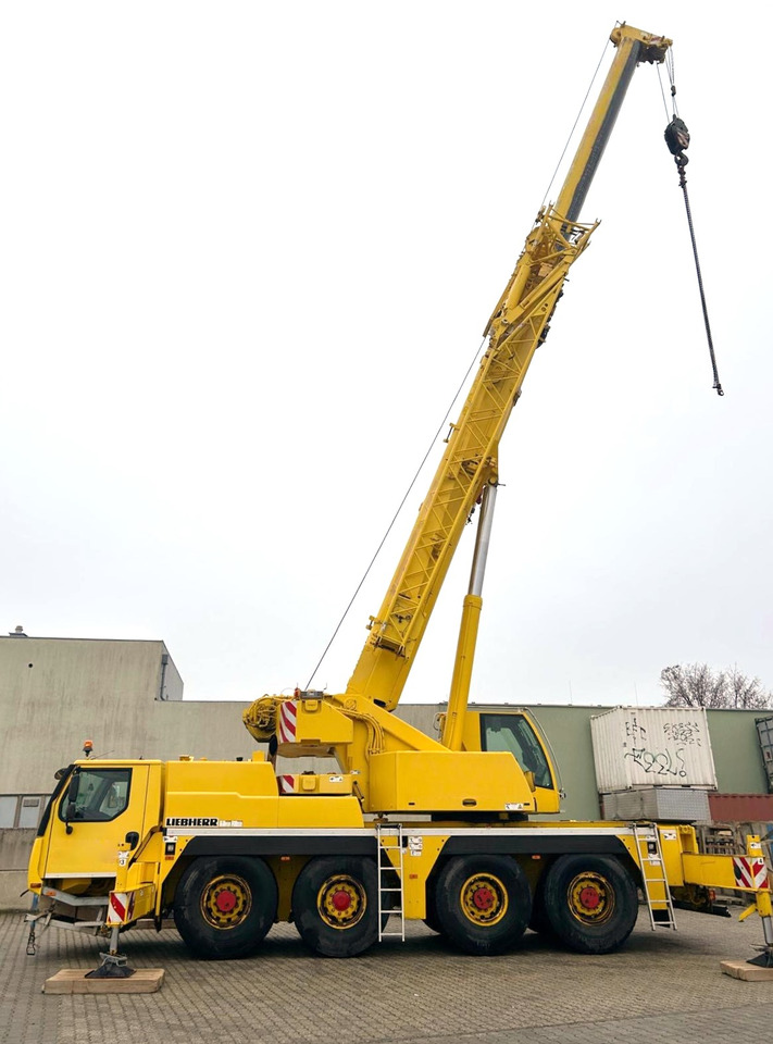 LIEBHERR LTM 1070-4.2 - Guindaste: foto 3 LIEBHERR LTM 1070-4.2 - Guindaste: foto 3