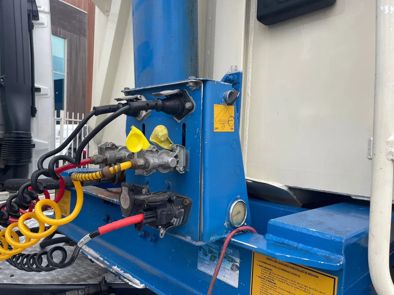 Benalu 6060 kg, 62m3! MERCEDES AXLES self pomp, DISC BRAKES, - Semi-reboque basculante: foto 4 Benalu 6060 kg, 62m3! MERCEDES AXLES self pomp, DISC BRAKES, - Semi-reboque basculante: foto 4