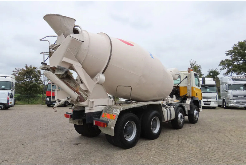 DAF CF 430 8x4, full spring ! Great condition - Camião betoneira: foto 5 DAF CF 430 8x4, full spring ! Great condition - Camião betoneira: foto 5