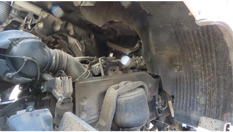 Camião de lona MAN TGX 26.480 446577 KM! RETARDER+ liftaxel + moving axel: foto 19