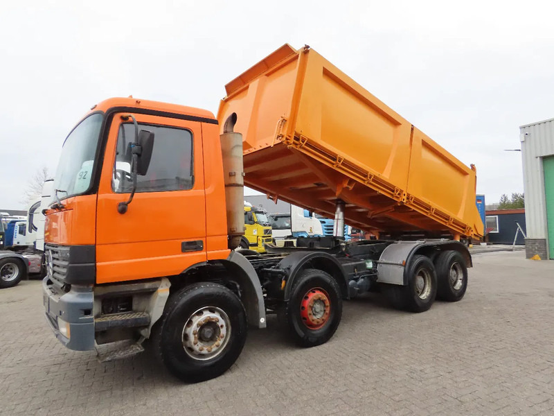 Mercedes-Benz Actros 3240 Manual, steel dumper! Great condition! - Camião basculante: foto 2 Mercedes-Benz Actros 3240 Manual, steel dumper! Great condition! - Camião basculante: foto 2
