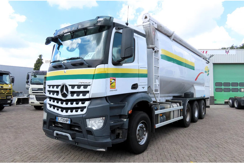 Mercedes-Benz Arocs 3245 8X4 SILO AUGER (FULL TRUCK IS FOR SALE) - Camião cisterna: foto 2 Mercedes-Benz Arocs 3245 8X4 SILO AUGER (FULL TRUCK IS FOR SALE) - Camião cisterna: foto 2