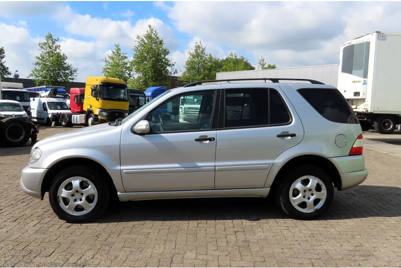 Mercedes-Benz M-Klasse ML ML 270. for export, 5 seats, real leather, Climate - Automóvel: foto 5 Mercedes-Benz M-Klasse ML ML 270. for export, 5 seats, real leather, Climate - Automóvel: foto 5