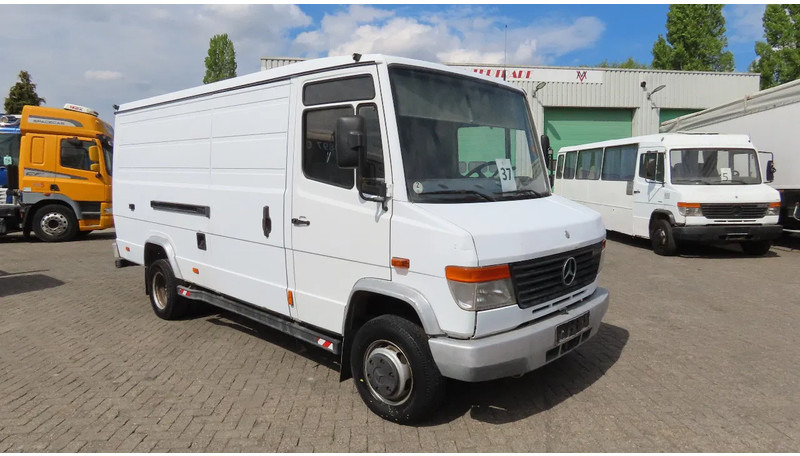Mercedes-Benz Vario 612 D - Furgão: foto 5 Mercedes-Benz Vario 612 D - Furgão: foto 5