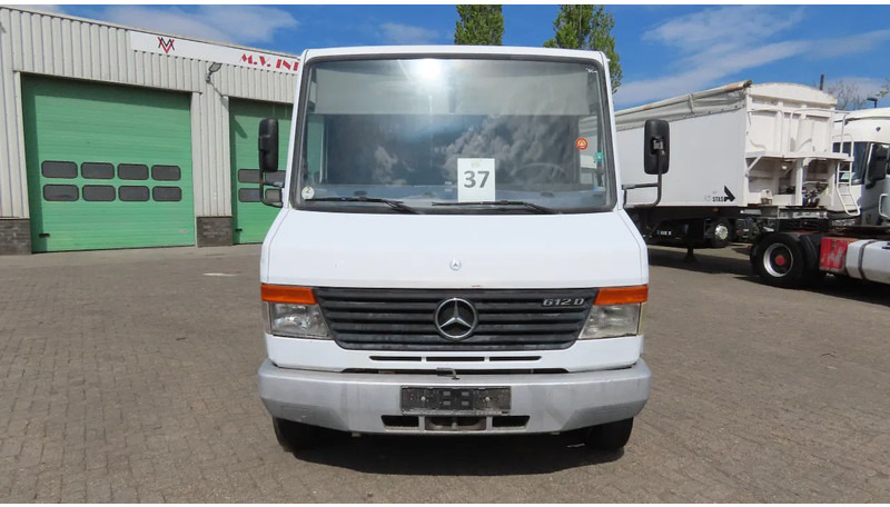 Mercedes-Benz Vario 612 D - Furgão: foto 4 Mercedes-Benz Vario 612 D - Furgão: foto 4