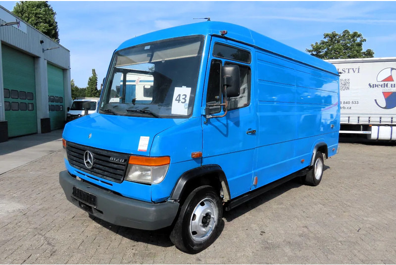 Mercedes-Benz Vario 812D - Furgão: foto 1 Mercedes-Benz Vario 812D - Furgão: foto 1