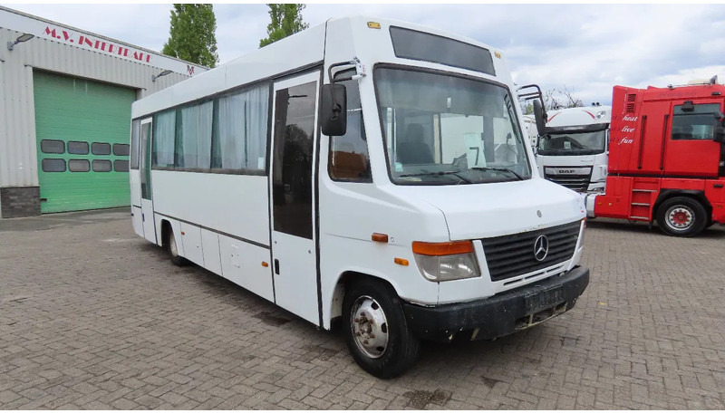 Mercedes-Benz 815 D 31 places! Manual injection - Ônibus: foto 1 Mercedes-Benz 815 D 31 places! Manual injection - Ônibus: foto 1
