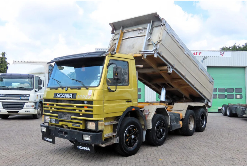 Scania 112 - 360 8x4, GREAT CONDITION! 100% VERY CLEAN - Camião basculante: foto 5 Scania 112 - 360 8x4, GREAT CONDITION! 100% VERY CLEAN - Camião basculante: foto 5