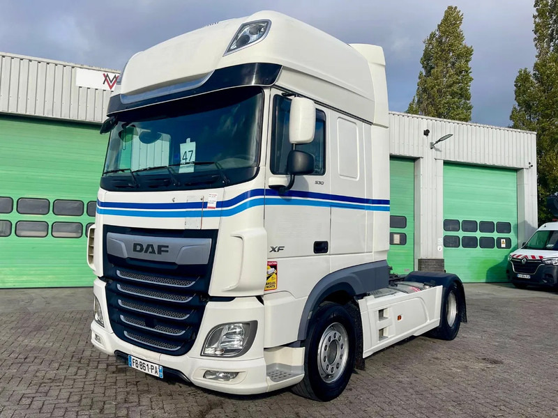 DAF XF 530 PARKING CLIMA, FRIGO - Tractor: foto 1 DAF XF 530 PARKING CLIMA, FRIGO - Tractor: foto 1
