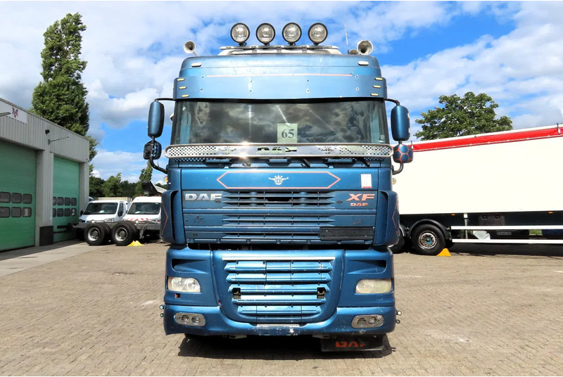 DAF XF 95.530 EURO4. Royal DAF! - Tractor: foto 2 DAF XF 95.530 EURO4. Royal DAF! - Tractor: foto 2