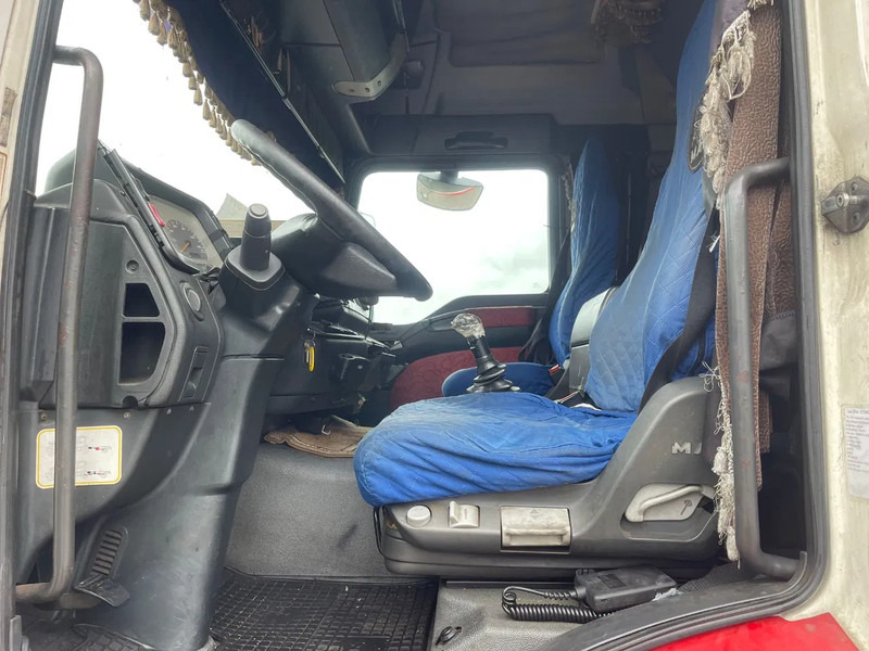 MAN TGA 18.410 EURO2 , Manual injection, FRIGO - Tractor: foto 5 MAN TGA 18.410 EURO2 , Manual injection, FRIGO - Tractor: foto 5