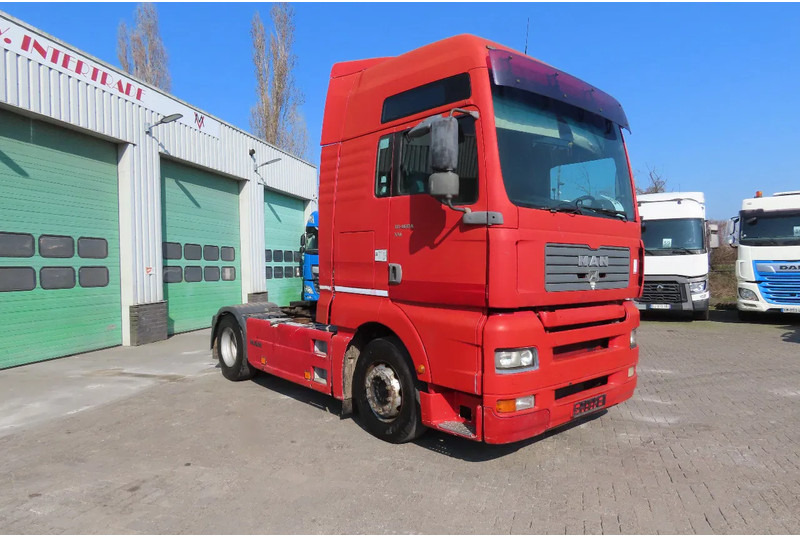 MAN TGA 18.460 Manual injection (euro2), Manual gearbox - Tractor: foto 1 MAN TGA 18.460 Manual injection (euro2), Manual gearbox - Tractor: foto 1