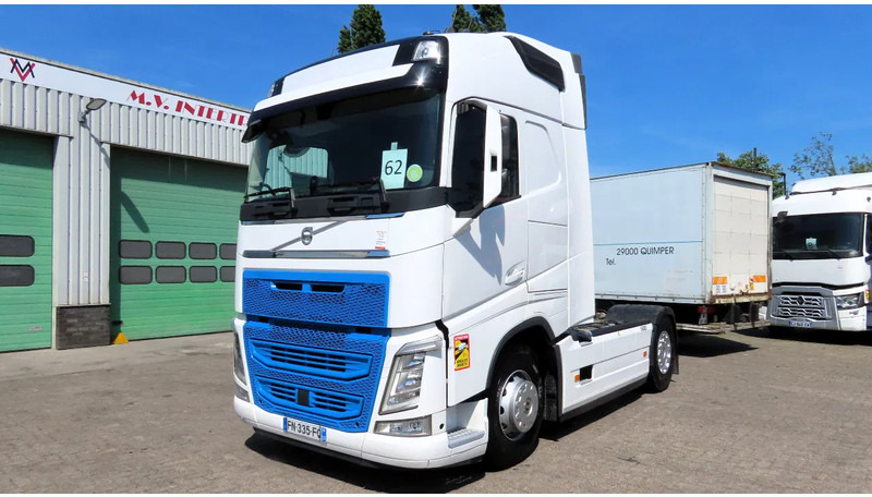 Volvo FH 500 vin YV2RT40A5LB301456 2X FUELTANK, PARKING AIRCO, FRIGO - Tractor: foto 1 Volvo FH 500 vin YV2RT40A5LB301456 2X FUELTANK, PARKING AIRCO, FRIGO - Tractor: foto 1