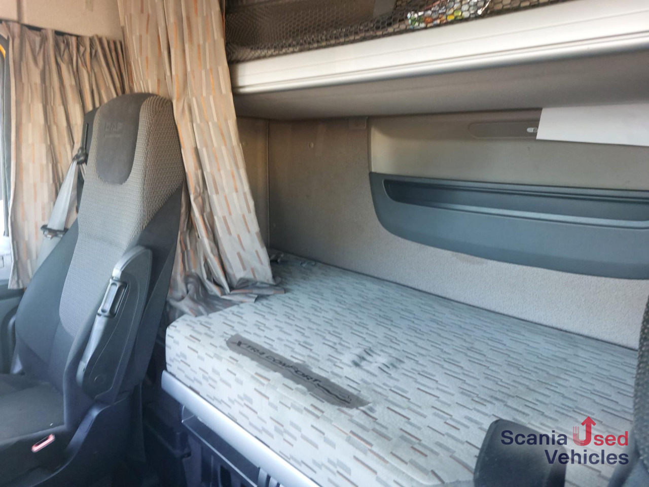 DAF XF 460 FT Space Cab Low deck - Tractor: foto 3 DAF XF 460 FT Space Cab Low deck - Tractor: foto 3