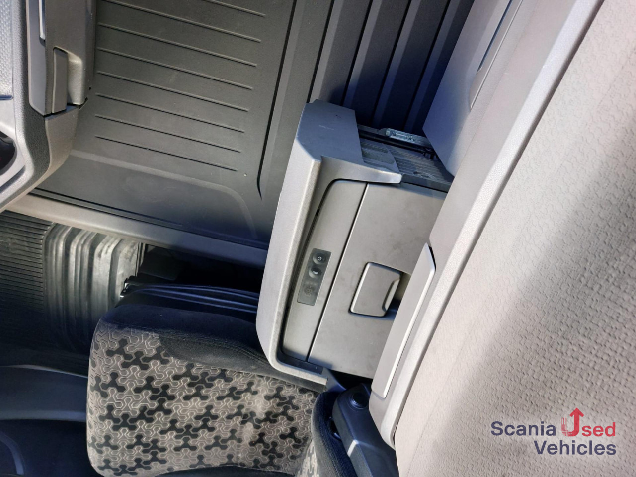 SCANIA R 410 A4x2NA Highline - Tractor: foto 2 SCANIA R 410 A4x2NA Highline - Tractor: foto 2