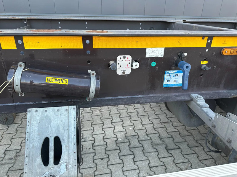 Semi-reboque transportador de contêineres/ Caixa móvel Burg 20FT ADR (EX/II, EX/III, FL, AT), Leeggewicht: 3.690kg, SAF INTRADISC, 2x liftaxle, ALCOA, NL-Chassis: foto 11