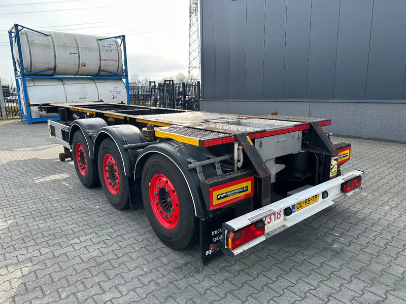 Burg 20FT ADR (EX/II, EX/III, FL, AT), Leergewicht : 3.690kg, SAF INTRADISC, 2x Liftachse, NL-Chassis, 75% Reifen, APK/ADR: 07-2025 - Semi-reboque transportador de contêineres/ Caixa móvel: foto 3 Burg 20FT ADR (EX/II, EX/III, FL, AT), Leergewicht : 3.690kg, SAF INTRADISC, 2x Liftachse, NL-Chassis, 75% Reifen, APK/ADR: 07-2025 - Semi-reboque transportador de contêineres/ Caixa móvel: foto 3