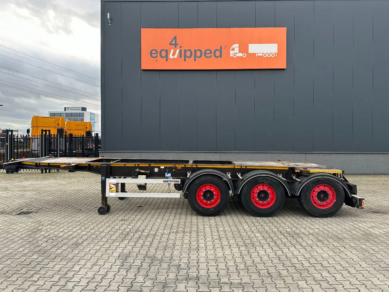 Burg 25X 20FT ADR (EX/II, EX/III, FL, AT) Chassis, Empty weight : 3.690kg, SAF INTRADISC, 2x Liftaxle, NL-chassis - Semi-reboque transportador de contêineres/ Caixa móvel: foto 2 Burg 25X 20FT ADR (EX/II, EX/III, FL, AT) Chassis, Empty weight : 3.690kg, SAF INTRADISC, 2x Liftaxle, NL-chassis - Semi-reboque transportador de contêineres/ Caixa móvel: foto 2