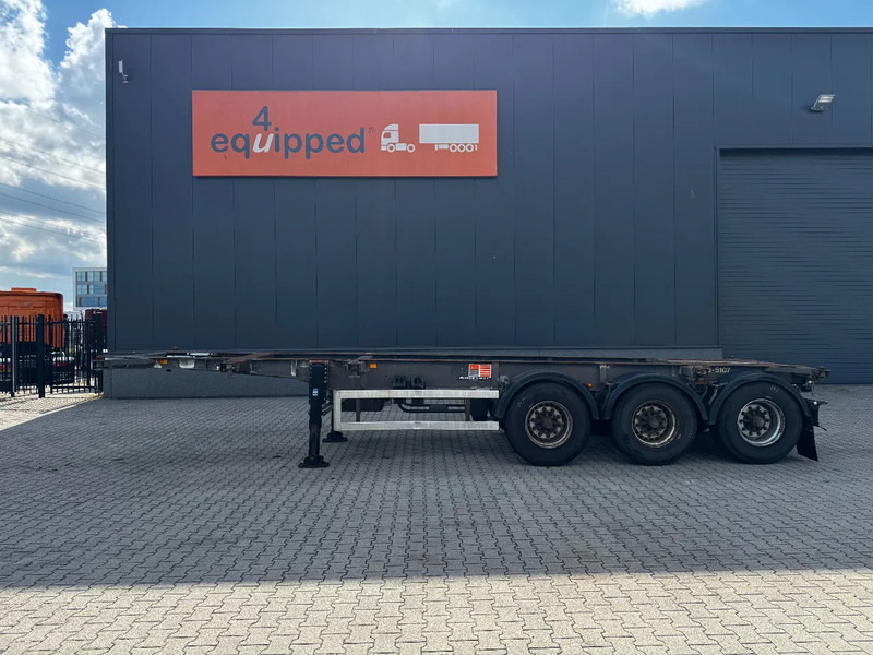 DESOT 20FT/30FT ADR-Chassis, Liftachse, Heckbundig, 2x vorhanden - Semi-reboque transportador de contêineres/ Caixa móvel: foto 2 DESOT 20FT/30FT ADR-Chassis, Liftachse, Heckbundig, 2x vorhanden - Semi-reboque transportador de contêineres/ Caixa móvel: foto 2