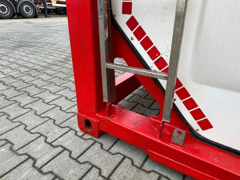 Depósito de armazenamento para transporte de combustível SINGAMAS 20FT ISO, 26.000L/1-COMP/3 BAFFELS/3 manholes, 5Y inspection: 06/2027: foto 7