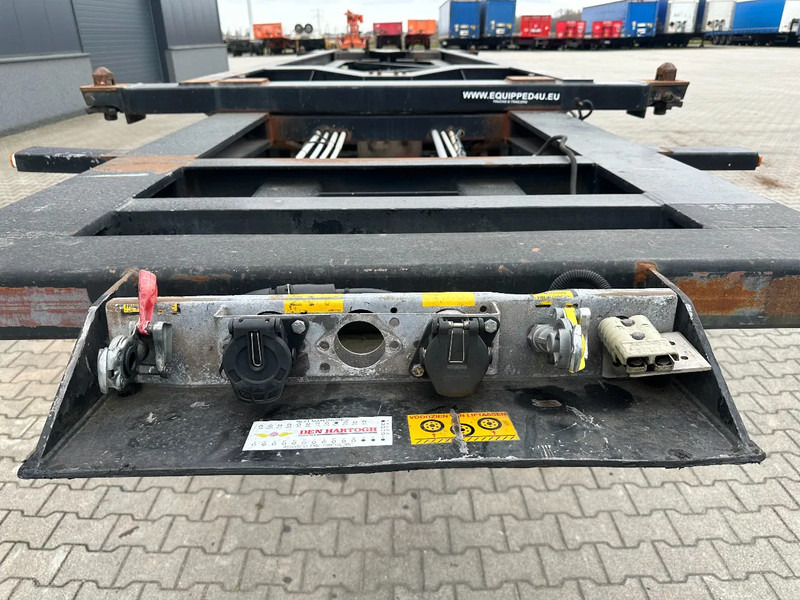 Semi-reboque transportador de contêineres/ Caixa móvel Van Hool 20FT Tipping-chassis, ADR (EX/II, EX/III, FL, AT, OX), SAF, 2 liftaxles, APK/ADR: 06-2026: foto 7