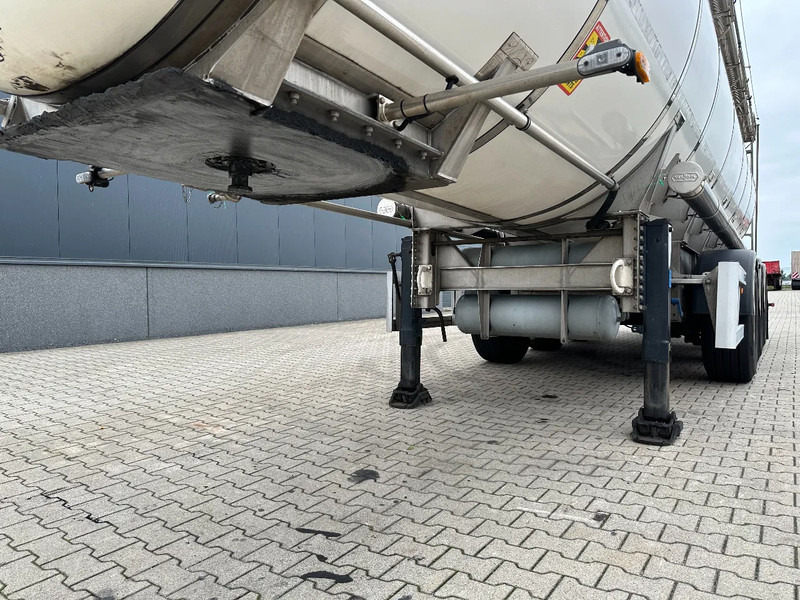 Locação financeira de Van Hool FOOD / RVS chassis / empty weight: 5.860kg / 29.500L / 1-comp.+ 1 baffel / discbrakes / NL / APK: 02/2026 Van Hool FOOD / RVS chassis / empty weight: 5.860kg / 29.500L / 1-comp.+ 1 baffel / discbrakes / NL / APK: 02/2026: foto 14