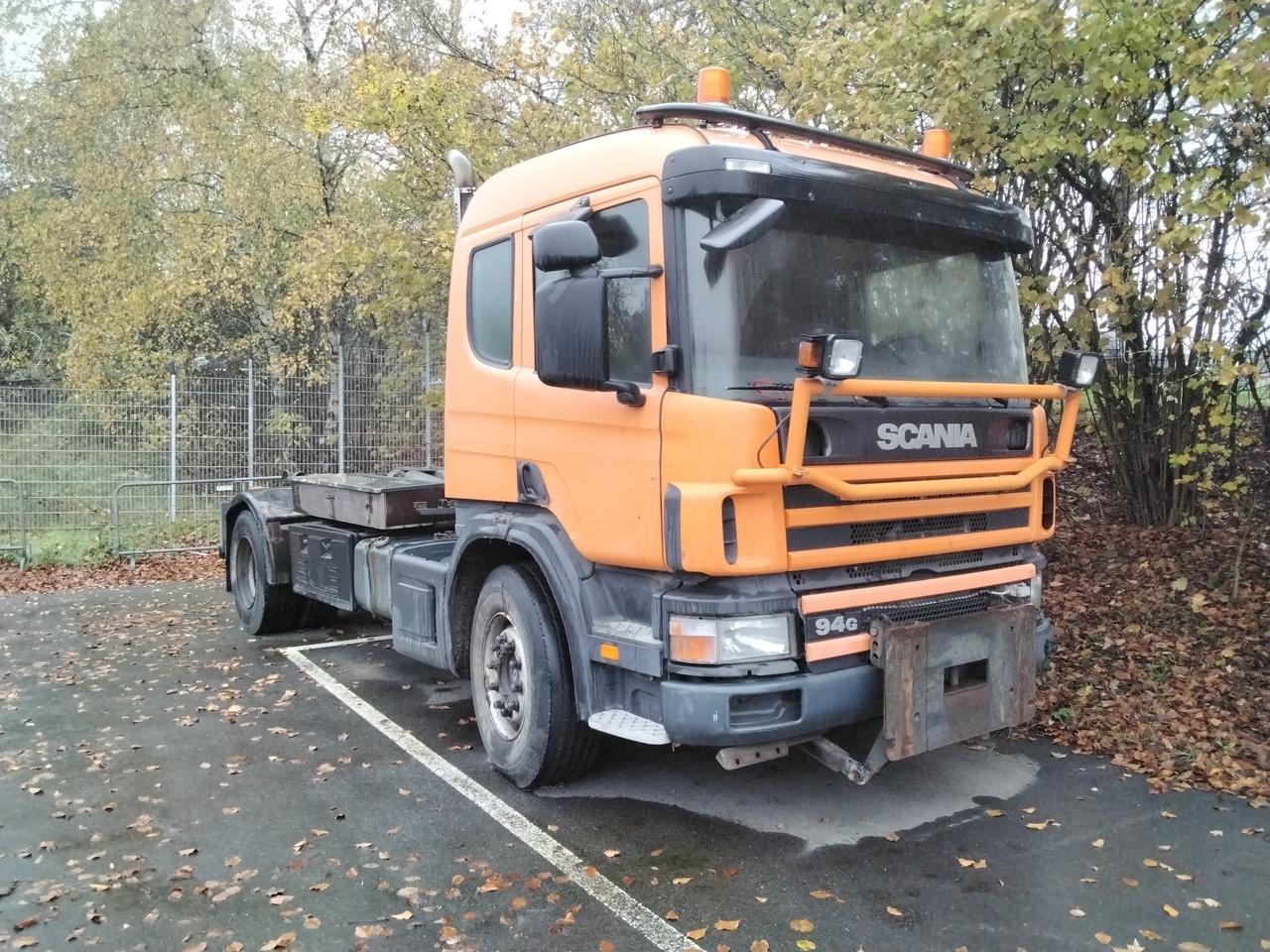 SCANIA 94G260 - Camião basculante: foto 1 SCANIA 94G260 - Camião basculante: foto 1