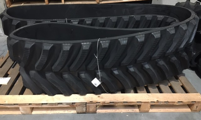 Rubber track for Challenger 65-75-85-95 - Rasto para Trator de rastos: foto 2 Rubber track for Challenger 65-75-85-95 - Rasto para Trator de rastos: foto 2