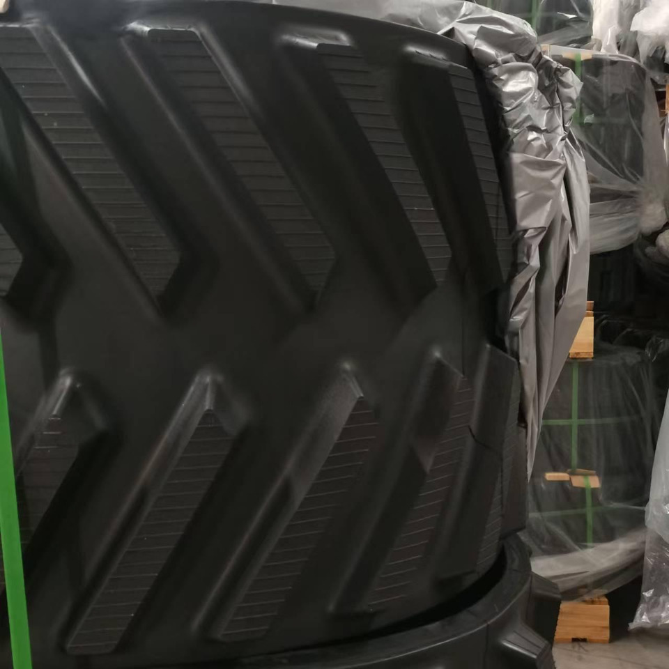 Rubber track for John Deere 8RX rear / arrière 30" rear / arrière - Rasto para Trator de rastos: foto 3 Rubber track for John Deere 8RX rear / arrière 30" rear / arrière - Rasto para Trator de rastos: foto 3