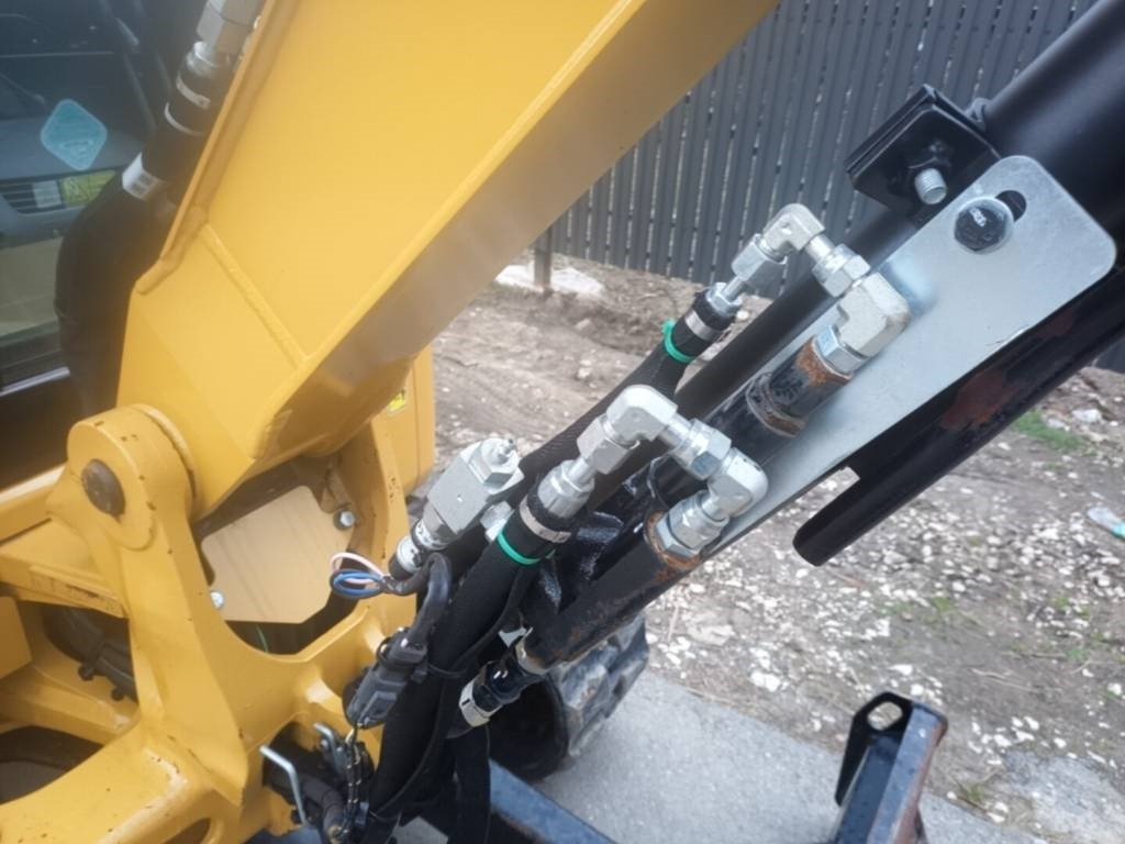 Escavadora de rastos CATERPILLAR 303 ECR: foto 7 Escavadora de rastos CATERPILLAR 303 ECR: foto 7