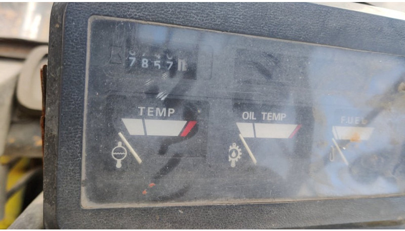 Caterpillar SE-300-15 - Empilhador a diesel: foto 5 Caterpillar SE-300-15 - Empilhador a diesel: foto 5