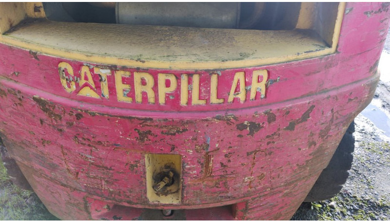 Caterpillar SE-300-15 - Empilhador a diesel: foto 4 Caterpillar SE-300-15 - Empilhador a diesel: foto 4