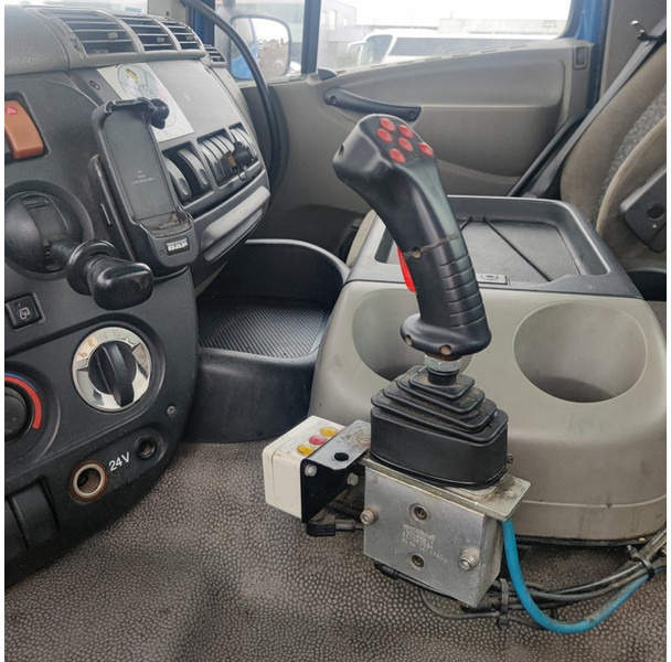 Camião transportador de contêineres/ Caixa móvel DAF CF 85 430: foto 11