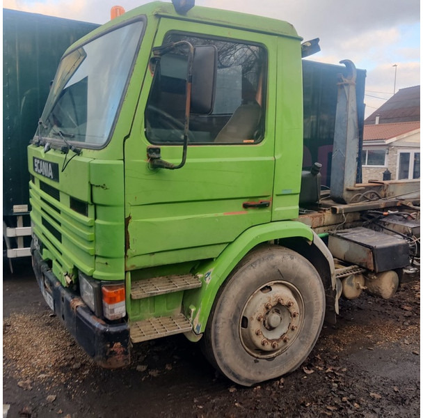 Scania 82-H - Camião transportador de contêineres/ Caixa móvel: foto 3 Scania 82-H - Camião transportador de contêineres/ Caixa móvel: foto 3