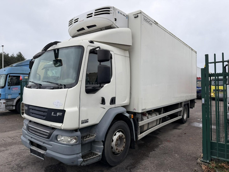 DAF LF 55.300 - 19T FRIGO THERMOKING TS-300e - TAILLIFT - BOX 6m45 x 2m49 x 2m49 - EURO 5 - A/C - BE TRUCK - Camião frigorífico: foto 3 DAF LF 55.300 - 19T FRIGO THERMOKING TS-300e - TAILLIFT - BOX 6m45 x 2m49 x 2m49 - EURO 5 - A/C - BE TRUCK - Camião frigorífico: foto 3