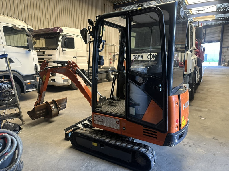 Hitachi ZAXIS ZX19-6 CR 1.9T - 1349H - CABINE - ADJUSTABLE TRACKS - EXTRA HYDR - QUICK HITCH - BE MACHINE - Mini escavadeira: foto 3 Hitachi ZAXIS ZX19-6 CR 1.9T - 1349H - CABINE - ADJUSTABLE TRACKS - EXTRA HYDR - QUICK HITCH - BE MACHINE - Mini escavadeira: foto 3